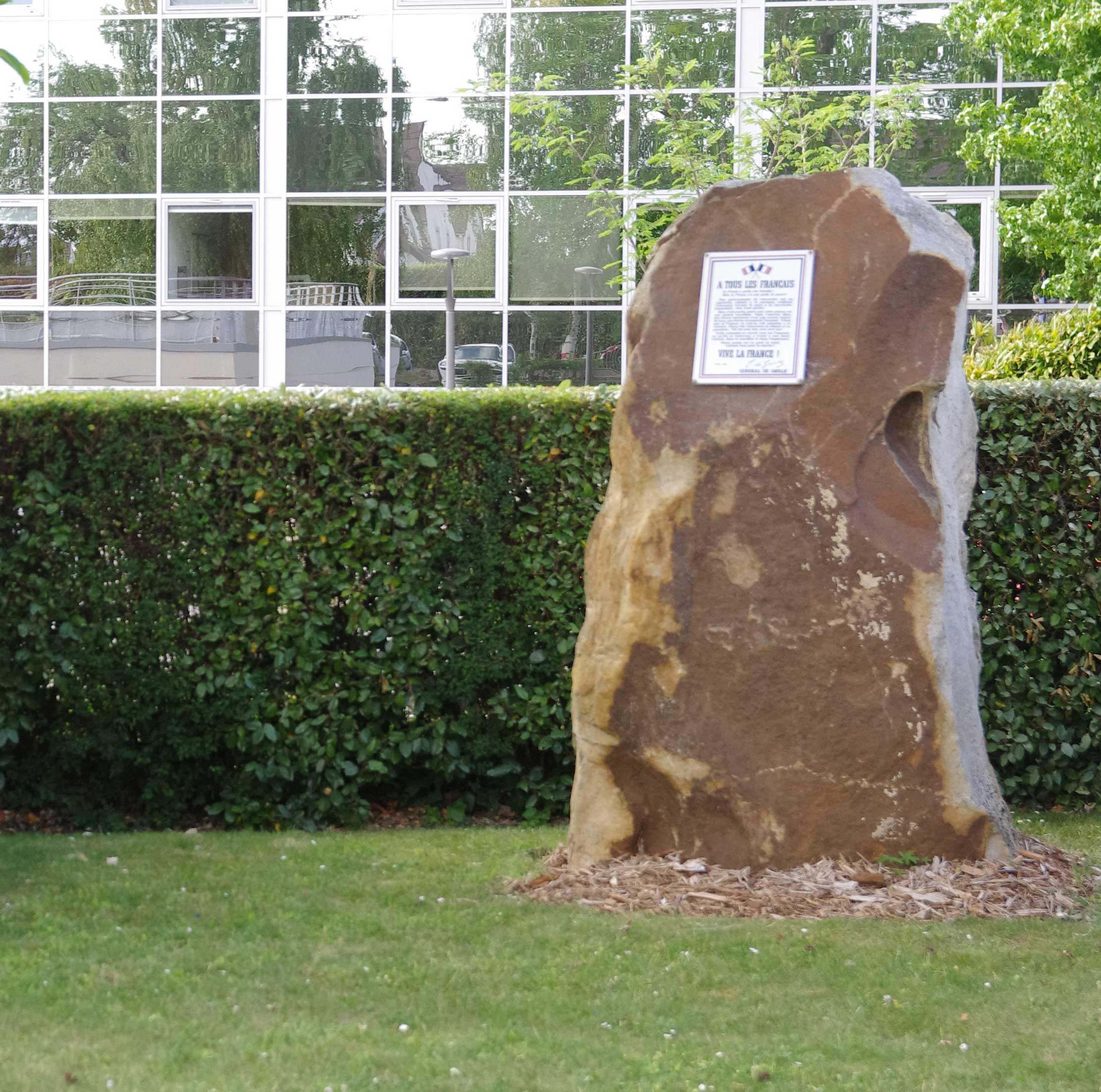 Stèle du parc de l'Hôtel de Ville