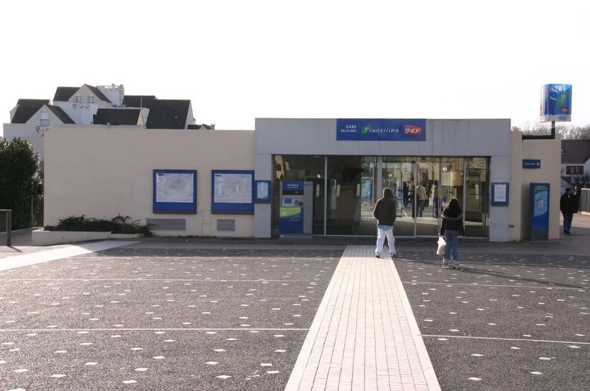 Parvis de la Gare